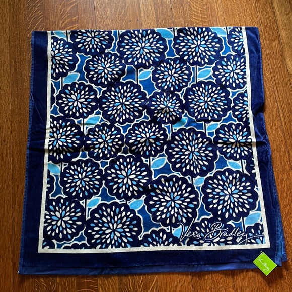 Vera Bradley Other - Vera Bradley Petal Splash Beach Towel in Cotton Looped Towel, NWT